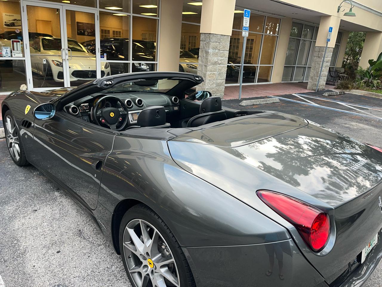 Ferrari California 2dr Conv 2011