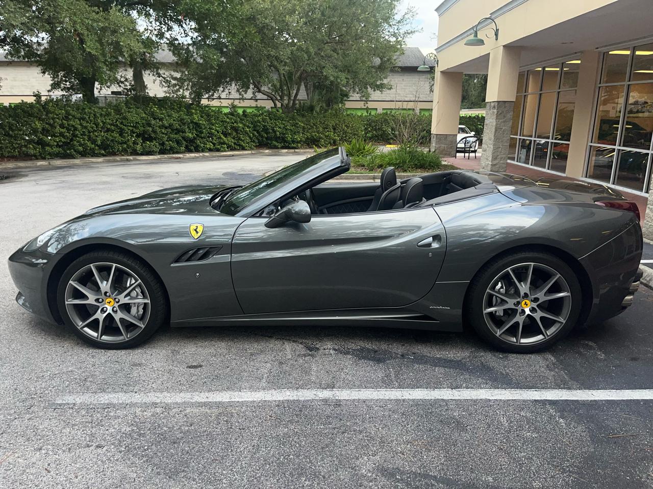 Ferrari California 2dr Conv 2011