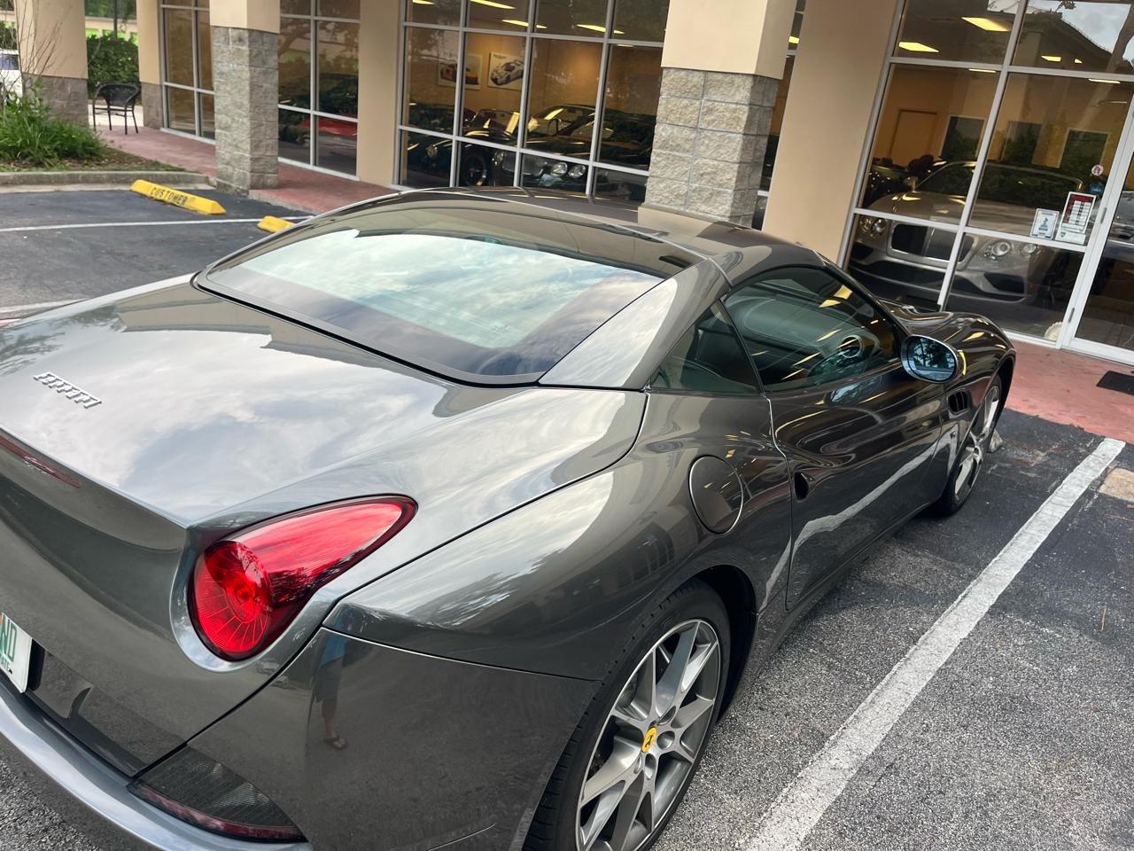 Ferrari California 2dr Conv 2011
