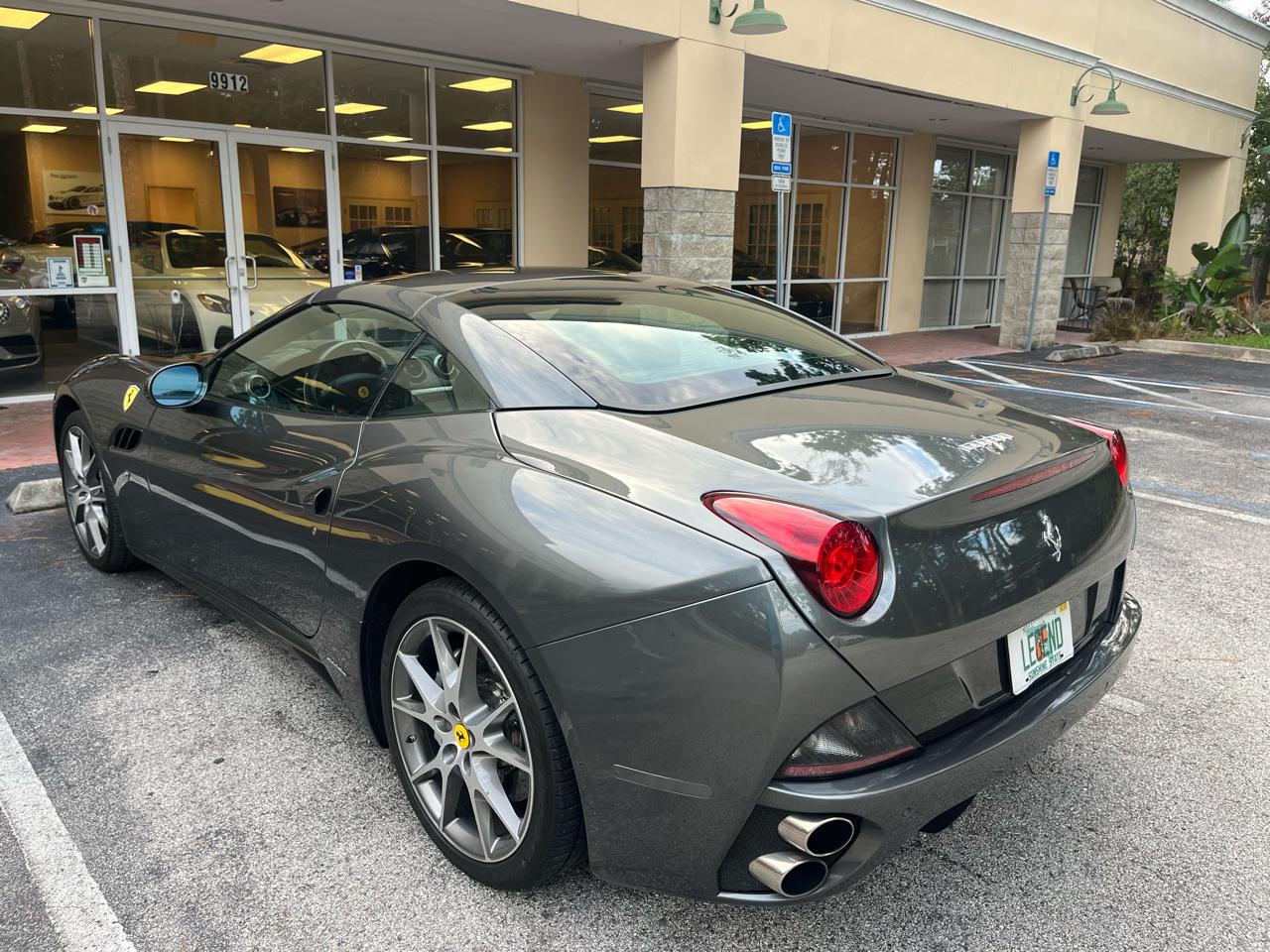 Ferrari California 2dr Conv 2011