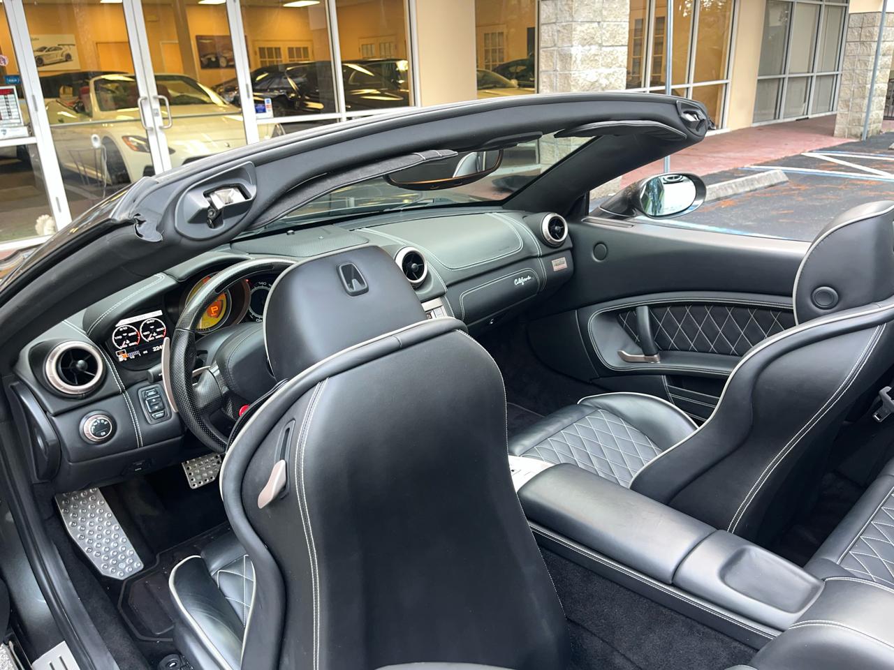 Ferrari California 2dr Conv 2011
