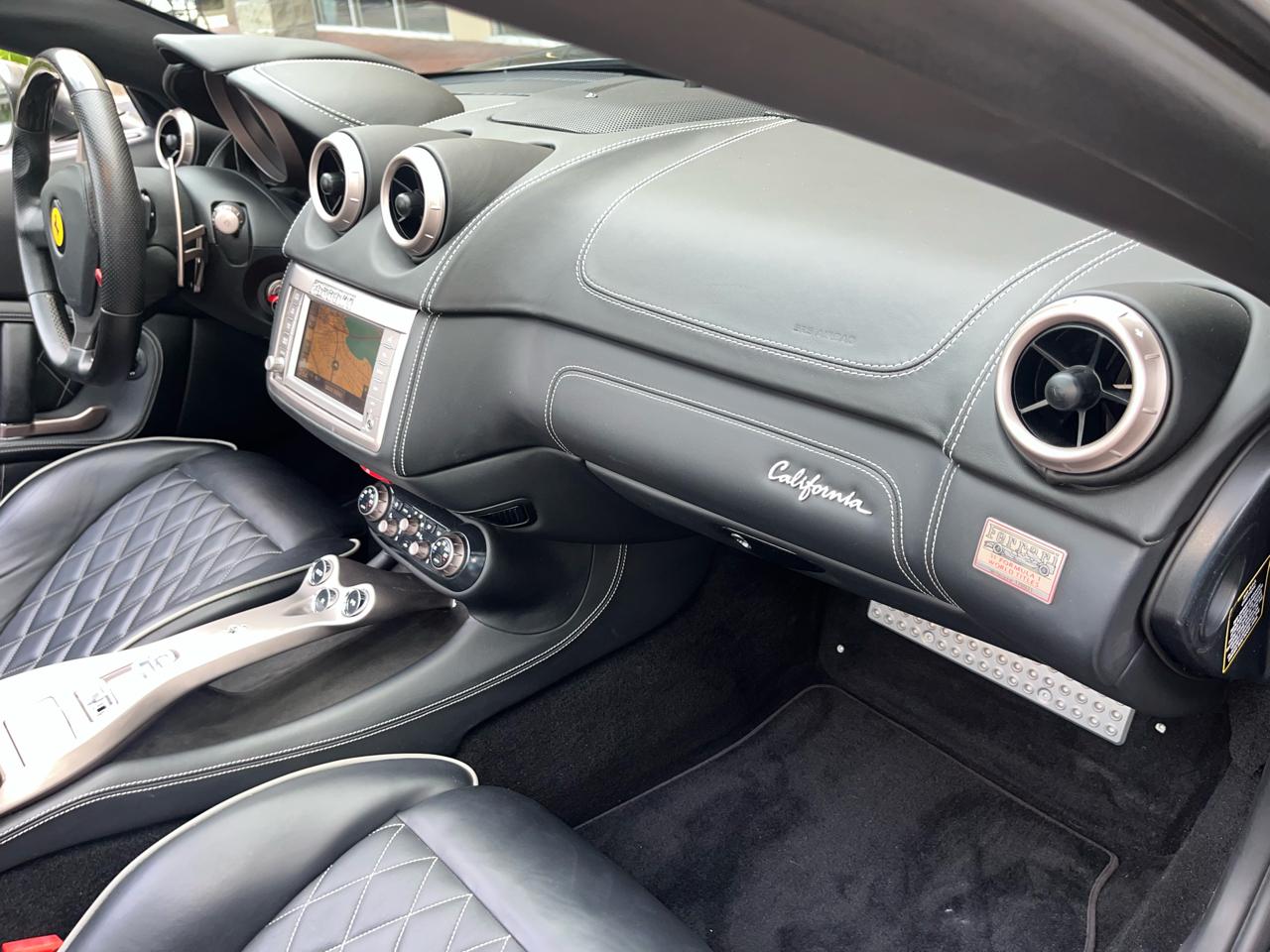 Ferrari California 2dr Conv 2011