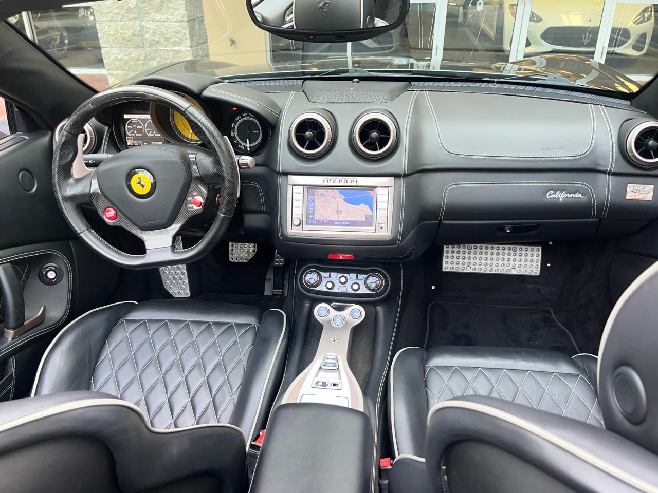 Ferrari California 2dr Conv 2011