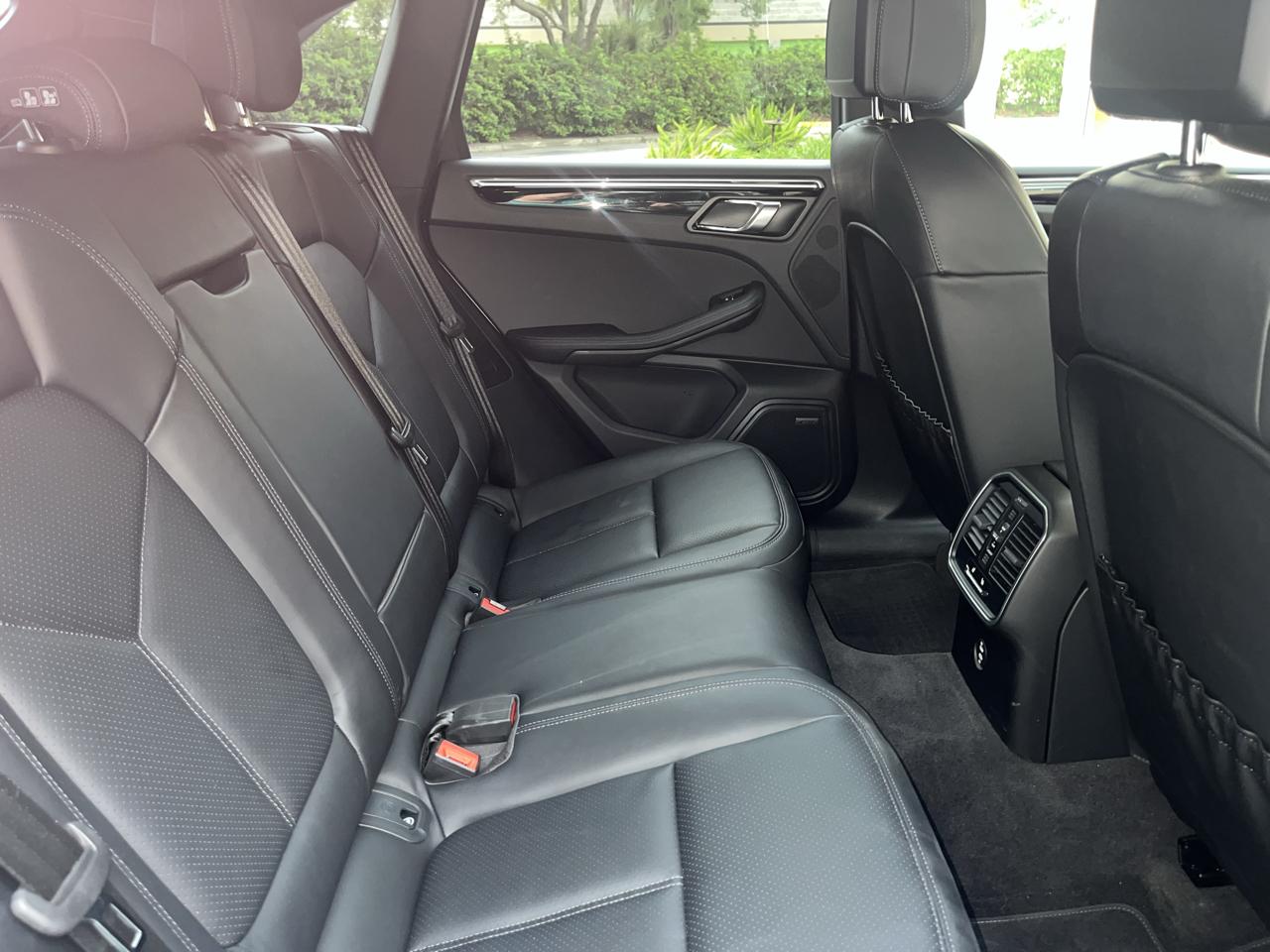 Porsche Macan AWD 2025