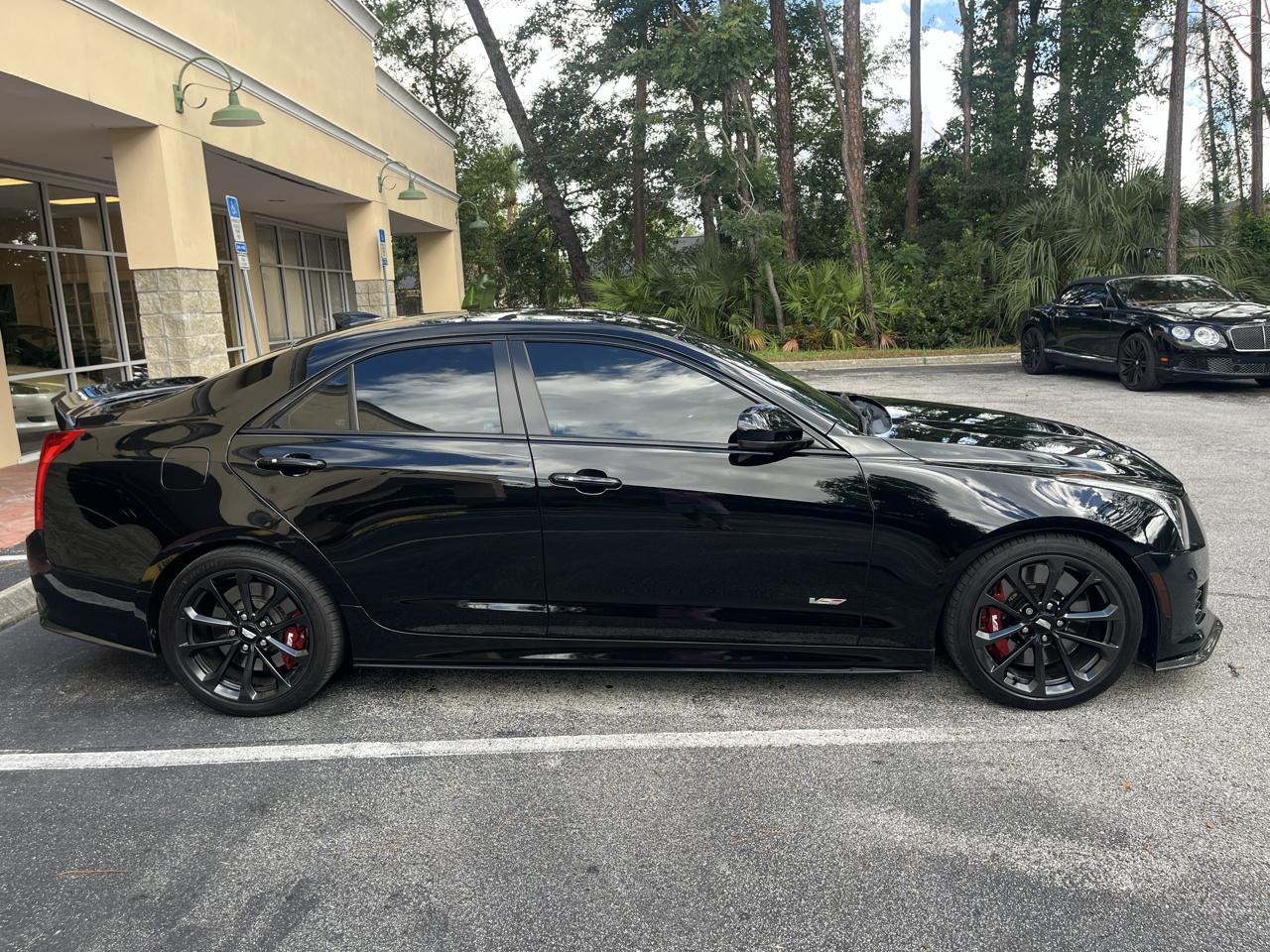 Cadillac ATS-V Sedan 4dr Sdn 2017