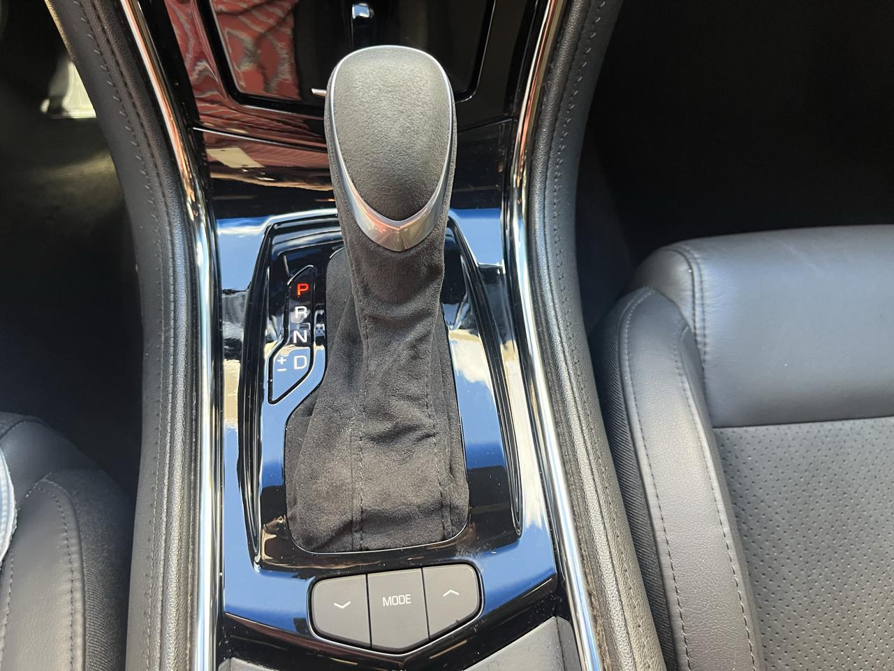 Cadillac ATS-V Sedan 4dr Sdn 2017