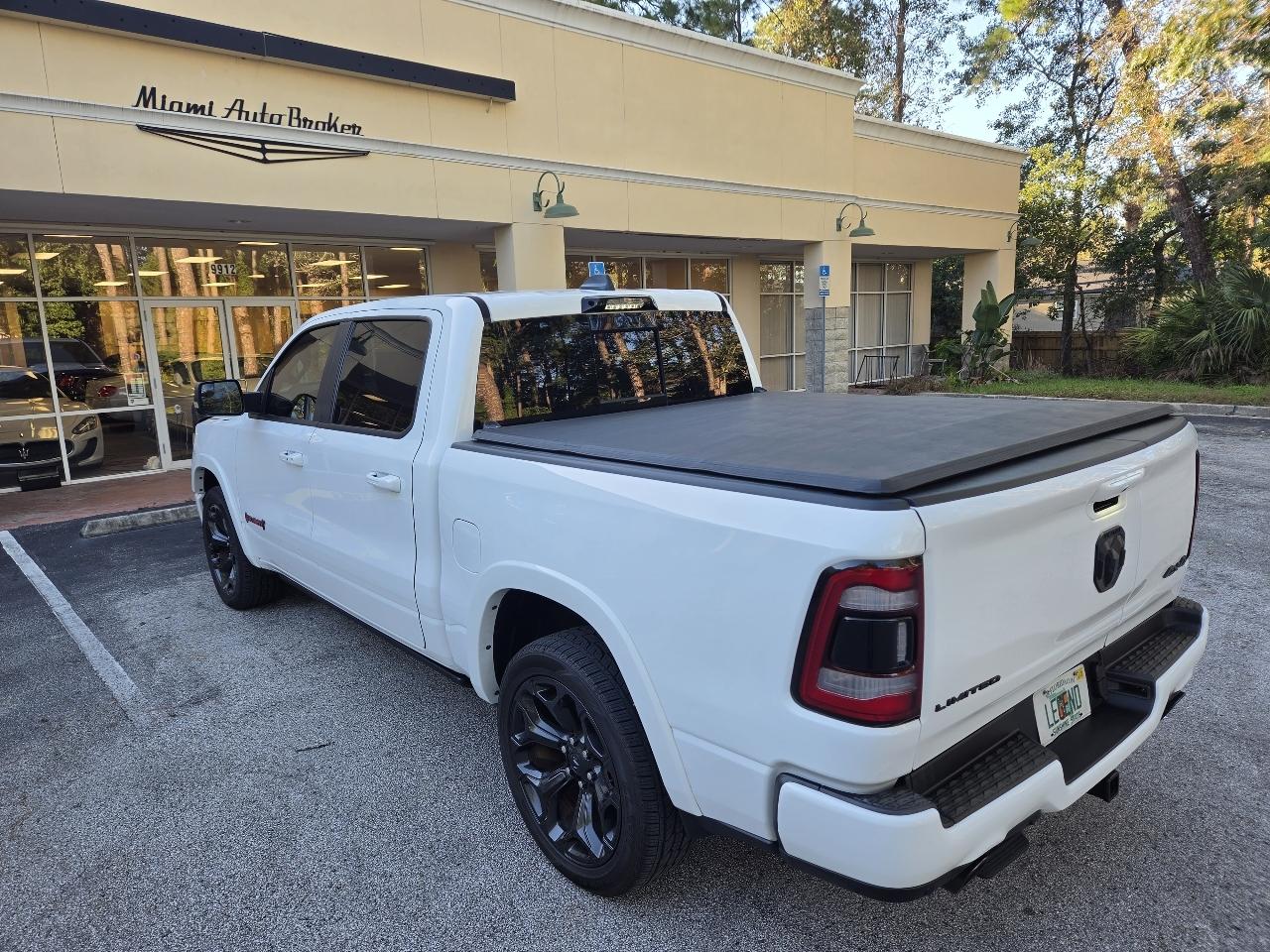 RAM 1500 Limited 4x4 Crew Cab 5'7" Box 2022