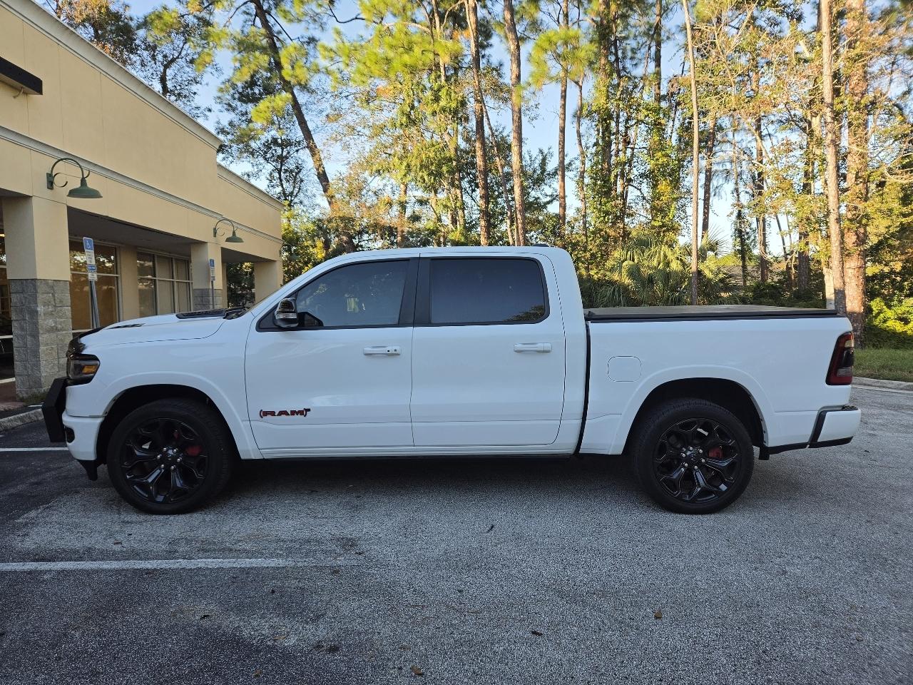RAM 1500 Limited 4x4 Crew Cab 5'7" Box 2022