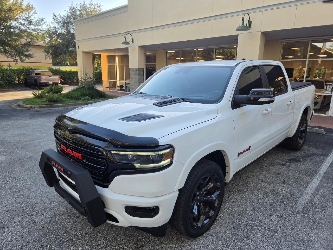 RAM 1500 Limited 4x4 Crew Cab 5'7" Box 2022