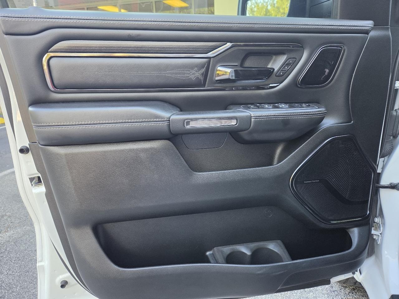 RAM 1500 Limited 4x4 Crew Cab 5'7" Box 2022
