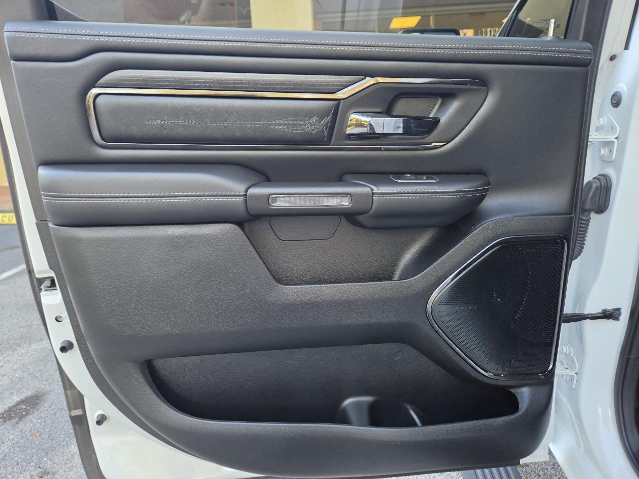 RAM 1500 Limited 4x4 Crew Cab 5'7" Box 2022