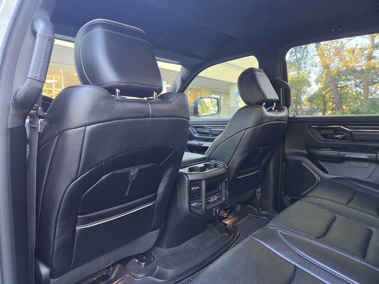 RAM 1500 Limited 4x4 Crew Cab 5'7" Box 2022