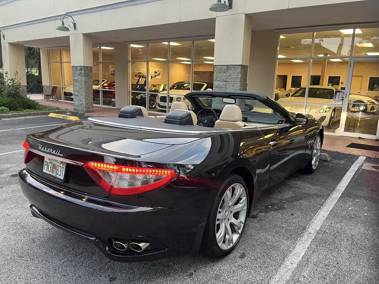 Maserati GranTurismo Convertible 2dr Conv GranTurismo 2012