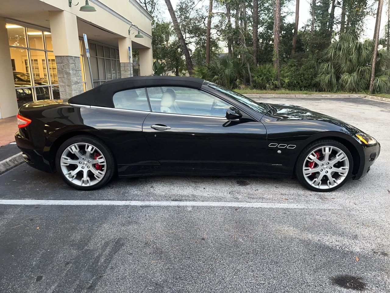 Maserati GranTurismo Convertible 2dr Conv GranTurismo 2012