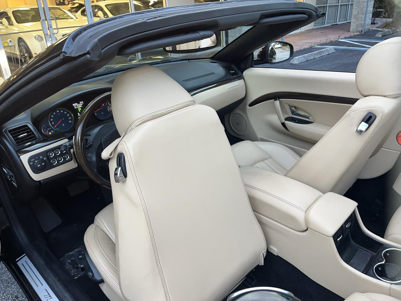 Maserati GranTurismo Convertible 2dr Conv GranTurismo 2012
