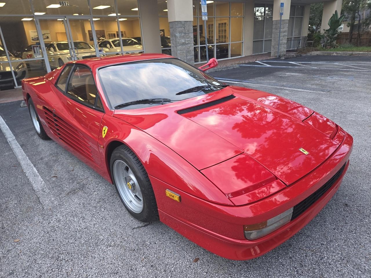 Ferrari Testarossa Base 1985