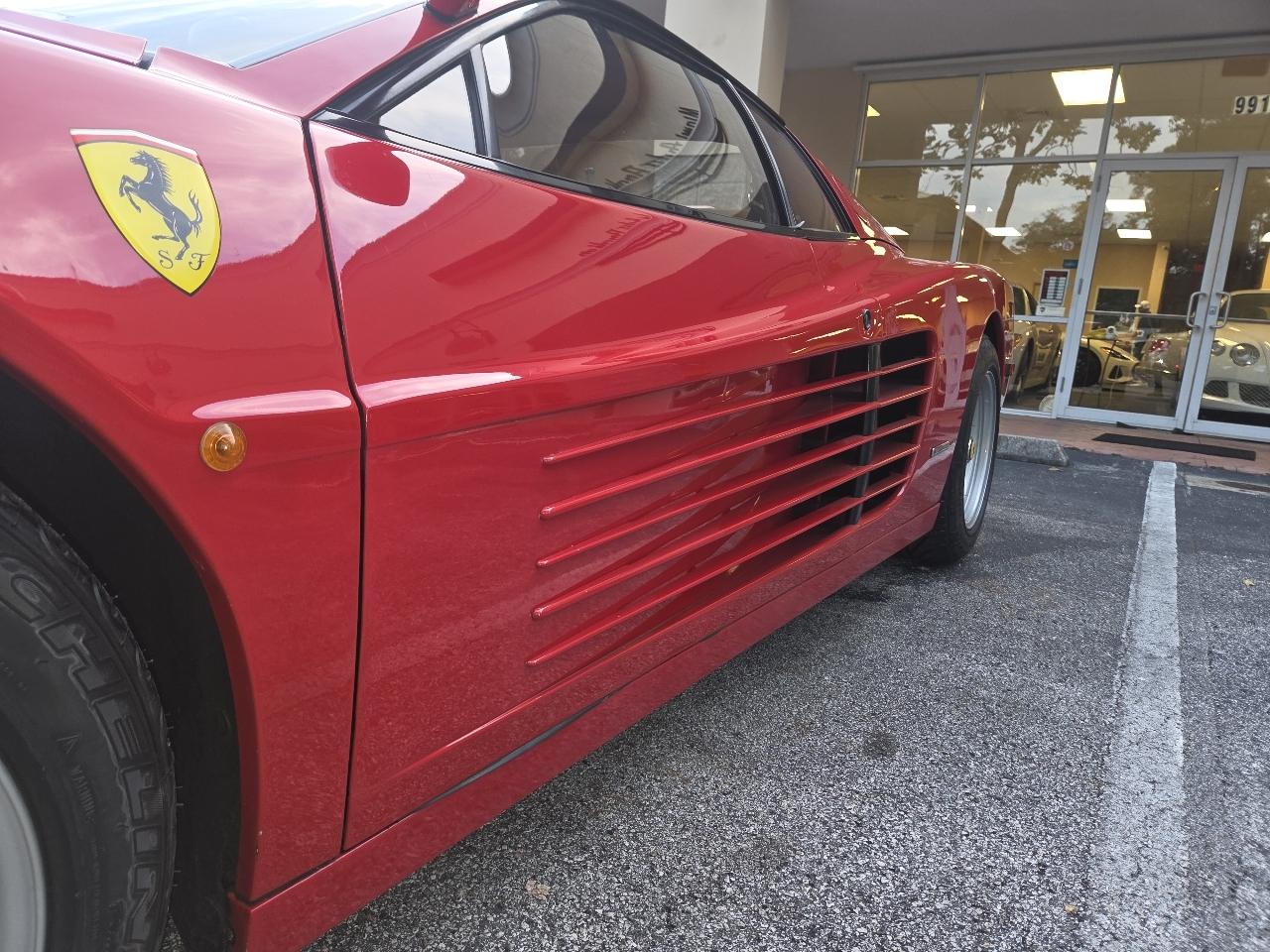 Ferrari Testarossa Base 1985