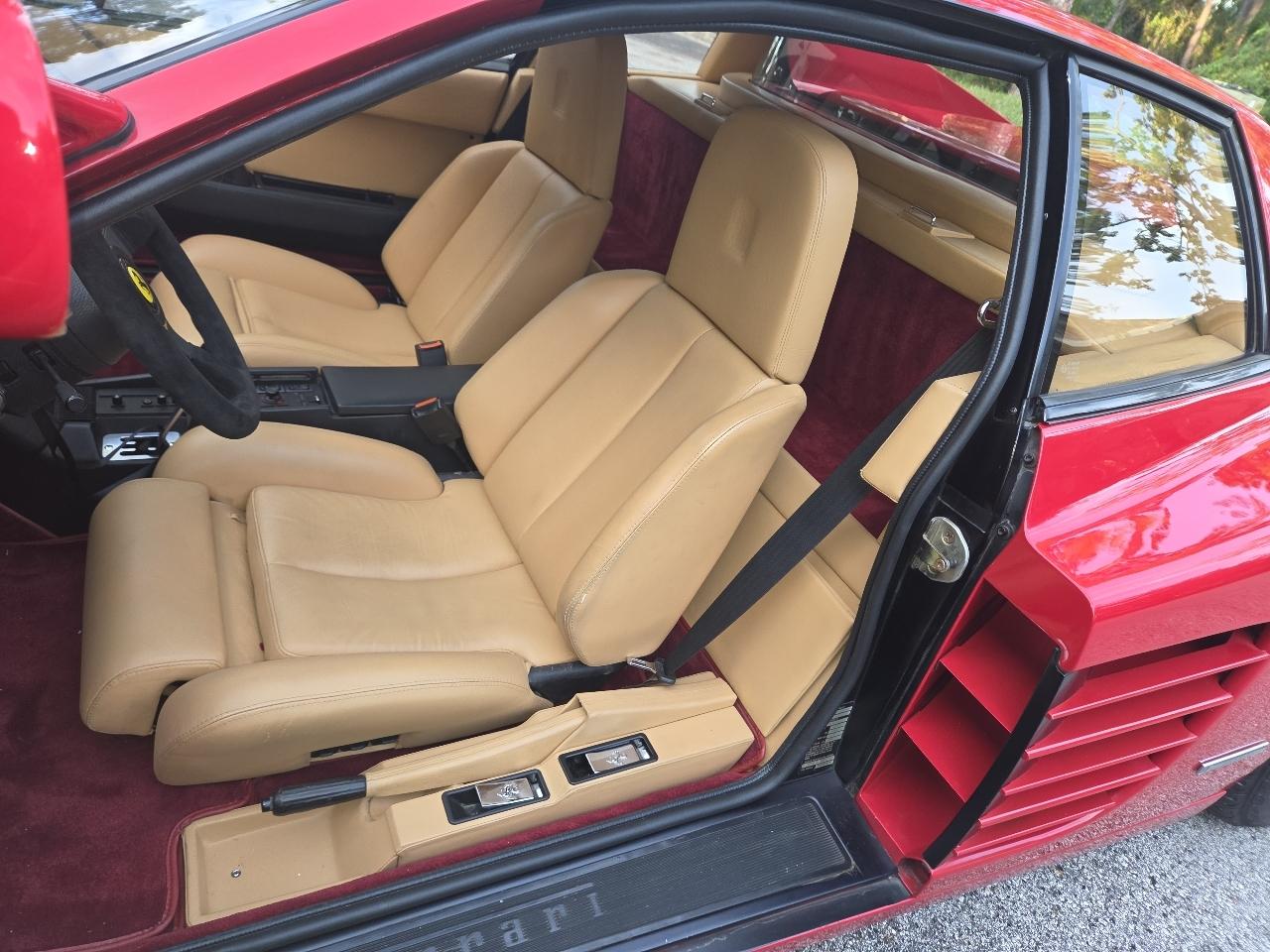 Ferrari Testarossa Base 1985