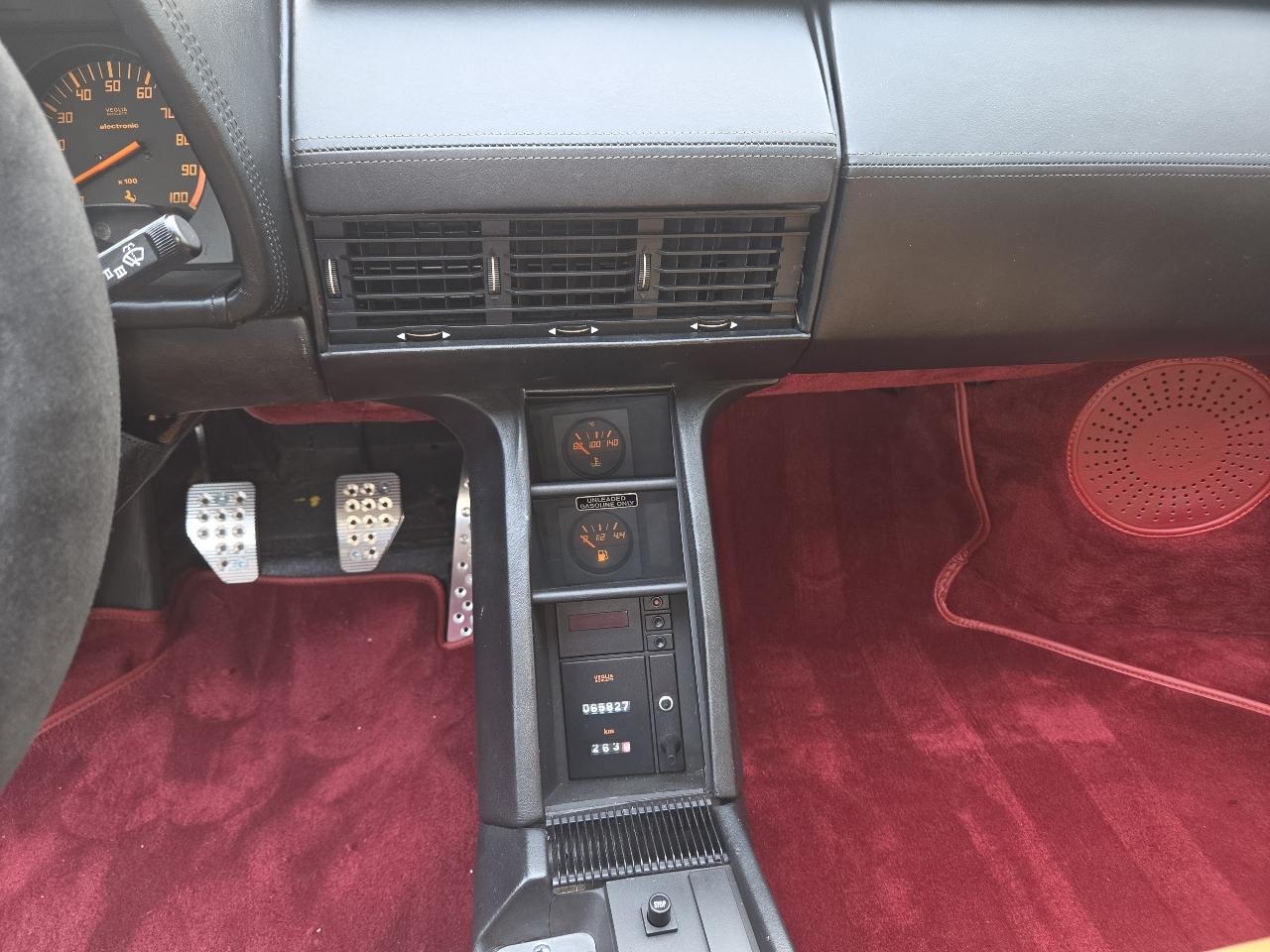 Ferrari Testarossa Base 1985