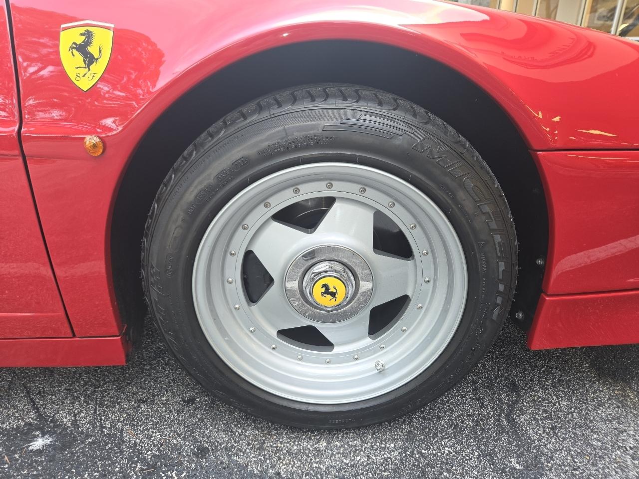 Ferrari Testarossa Base 1985