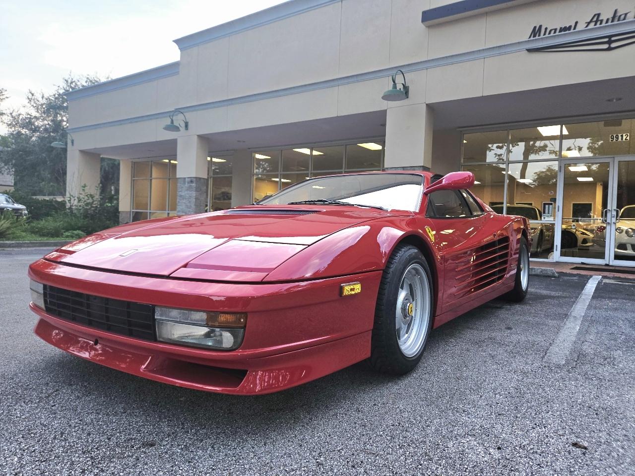 Ferrari Testarossa Base 1985