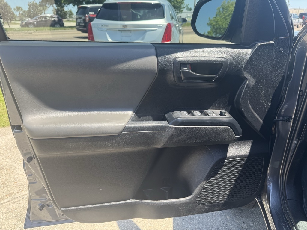 Toyota Tacoma SR5 Double Cab Long Bed V6 6AT 4WD 2022