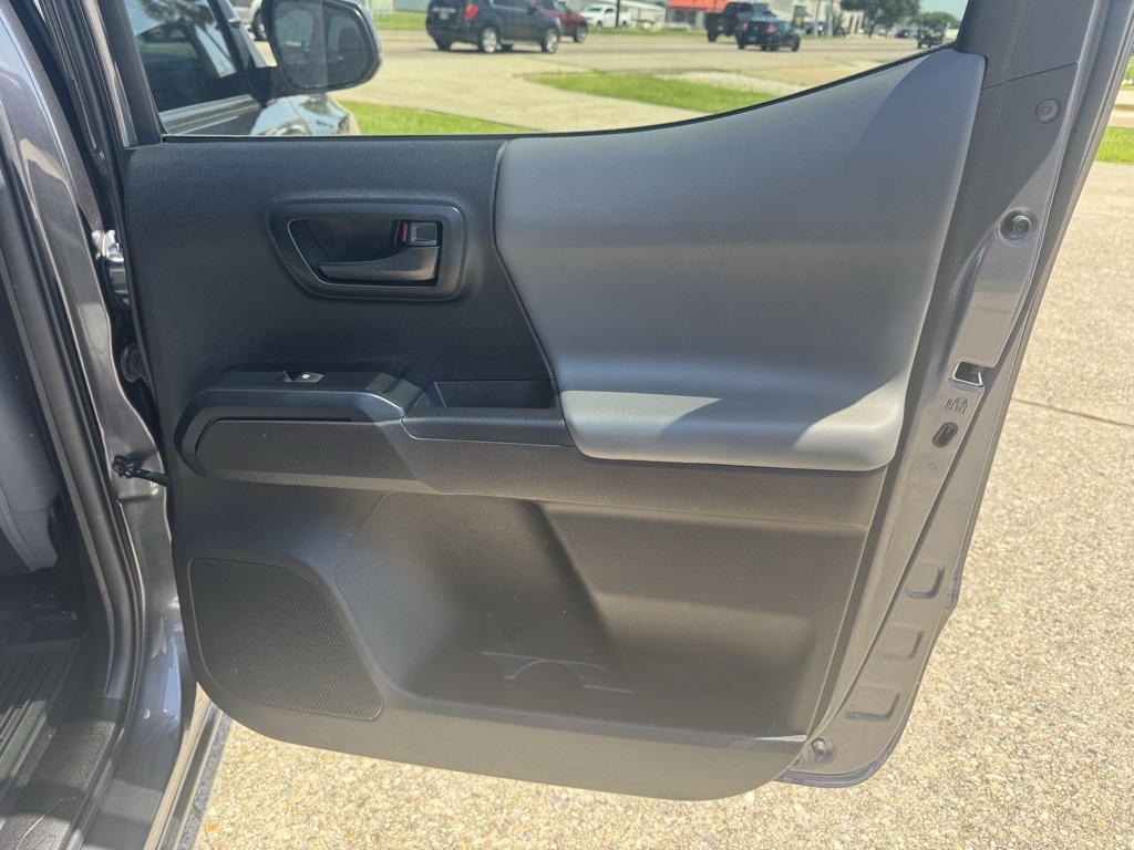 Toyota Tacoma SR5 Double Cab Long Bed V6 6AT 4WD 2022