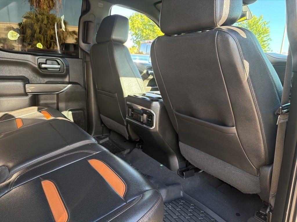 GMC Sierra 1500 AT4 Crew Cab 4WD SWB 2021