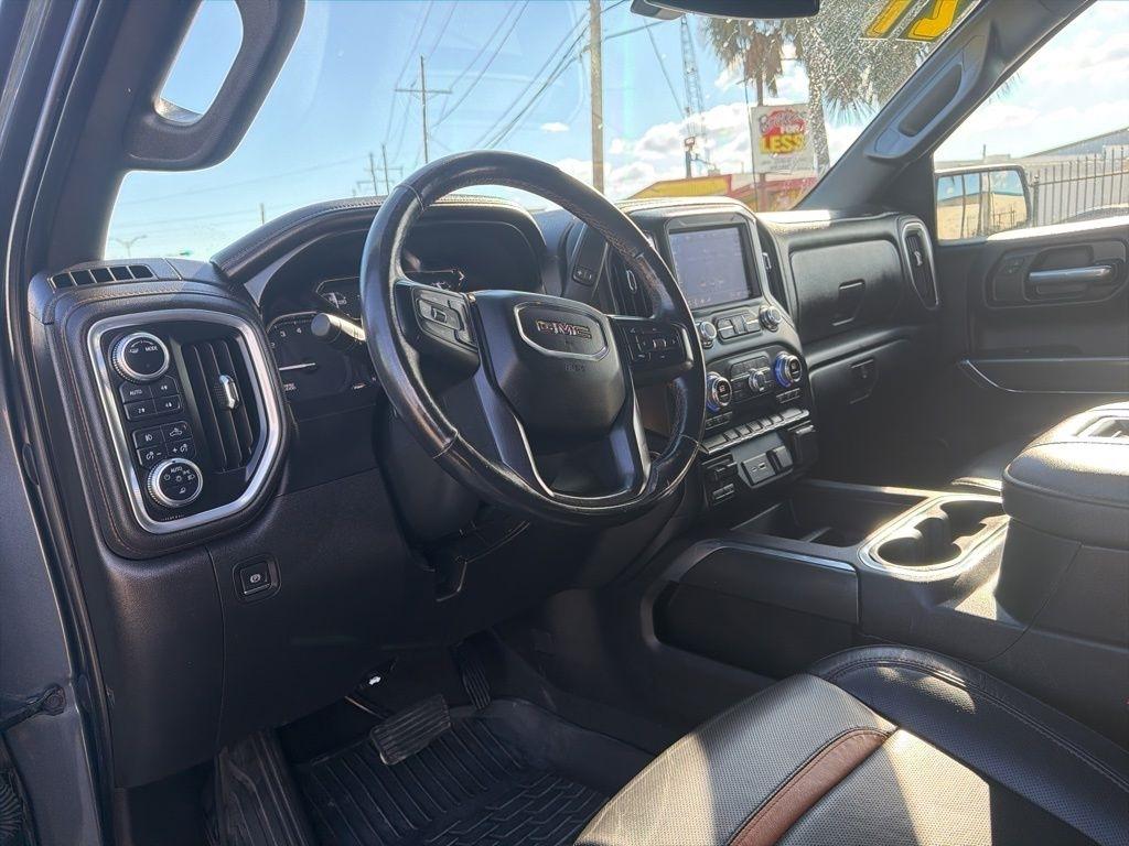 GMC Sierra 1500 AT4 Crew Cab 4WD SWB 2021