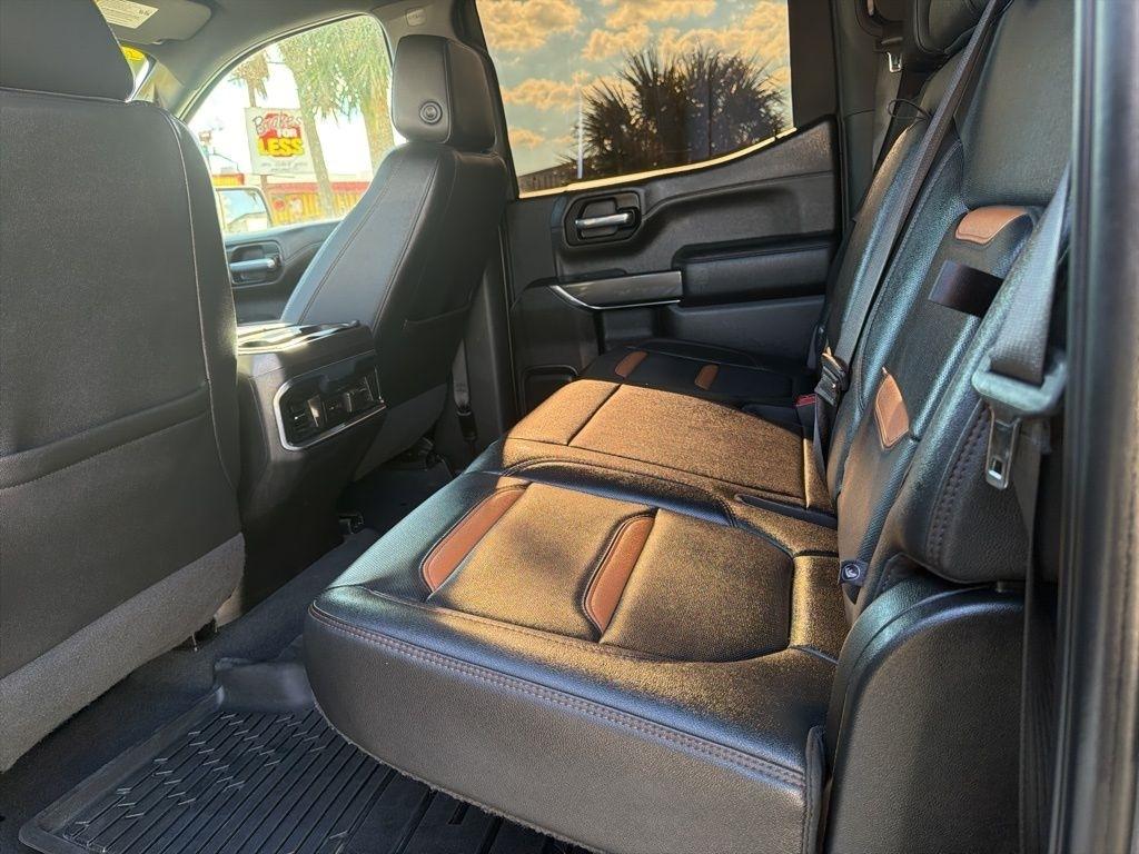 GMC Sierra 1500 AT4 Crew Cab 4WD SWB 2021