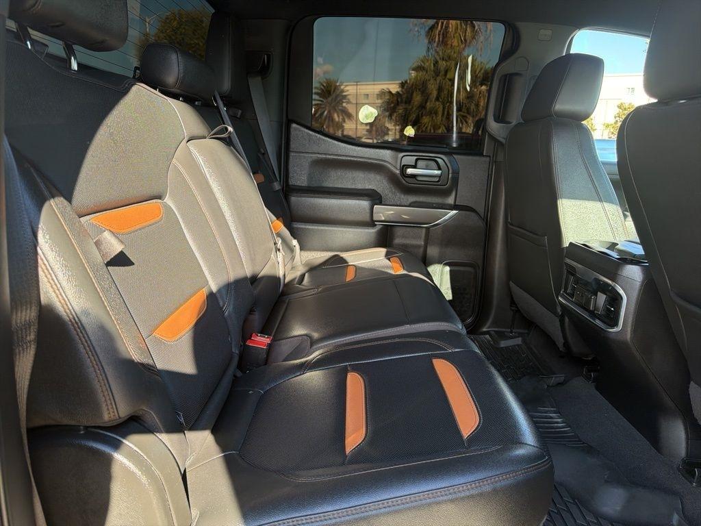 GMC Sierra 1500 AT4 Crew Cab 4WD SWB 2021