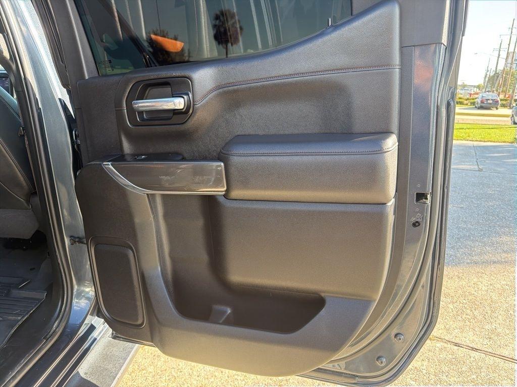 GMC Sierra 1500 AT4 Crew Cab 4WD SWB 2021