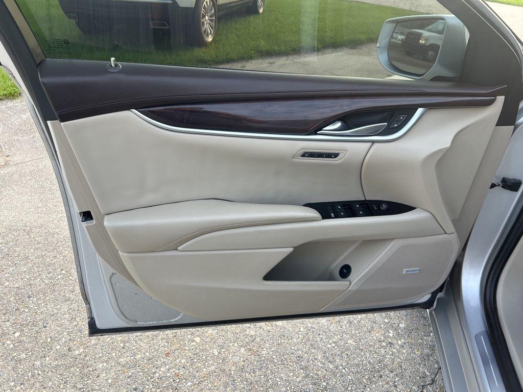 Cadillac XTS Luxury FWD 2017