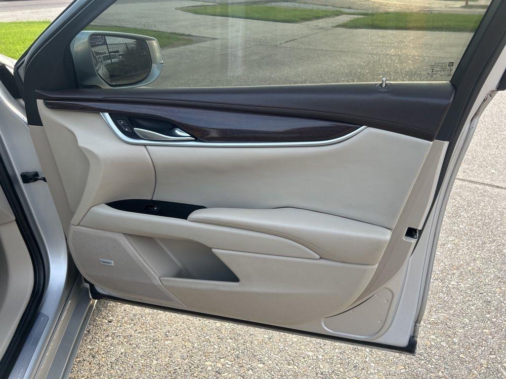 Cadillac XTS Luxury FWD 2017