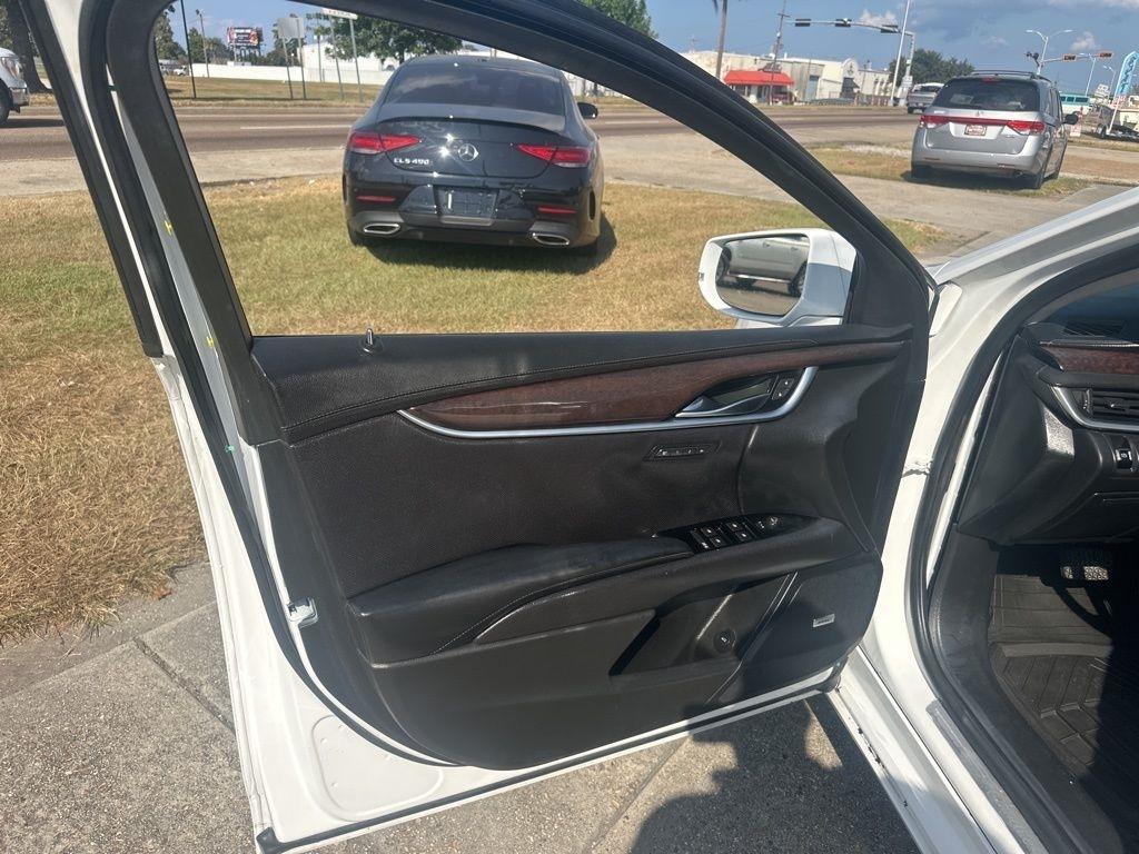 Cadillac XTS Luxury FWD 2016