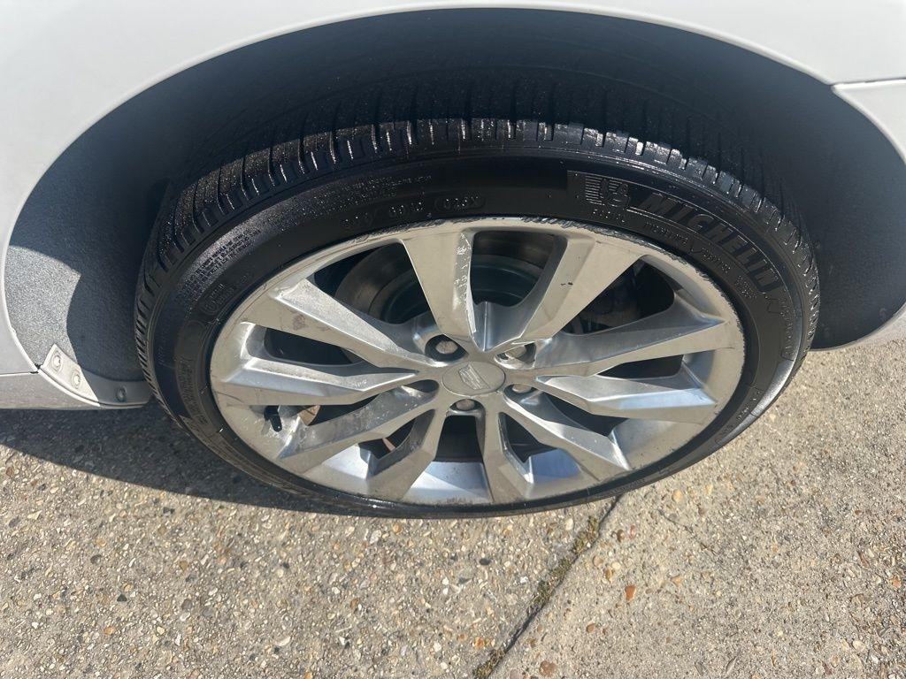 Cadillac XTS Luxury FWD 2016