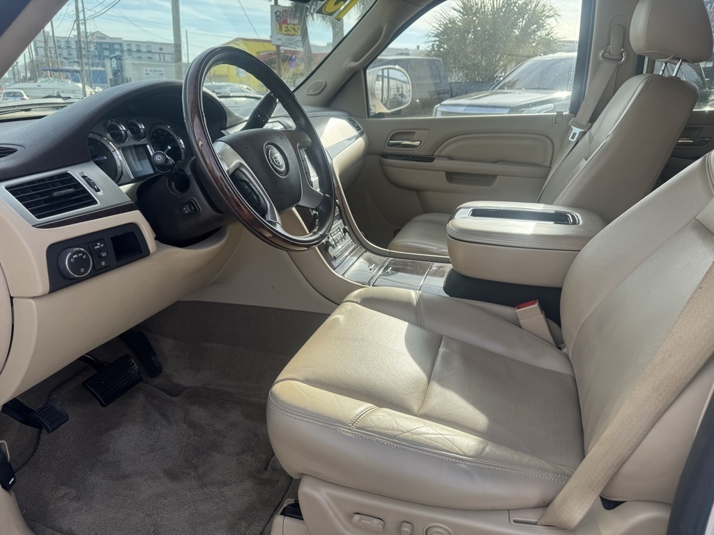 Cadillac Escalade 2WD Premium 2013
