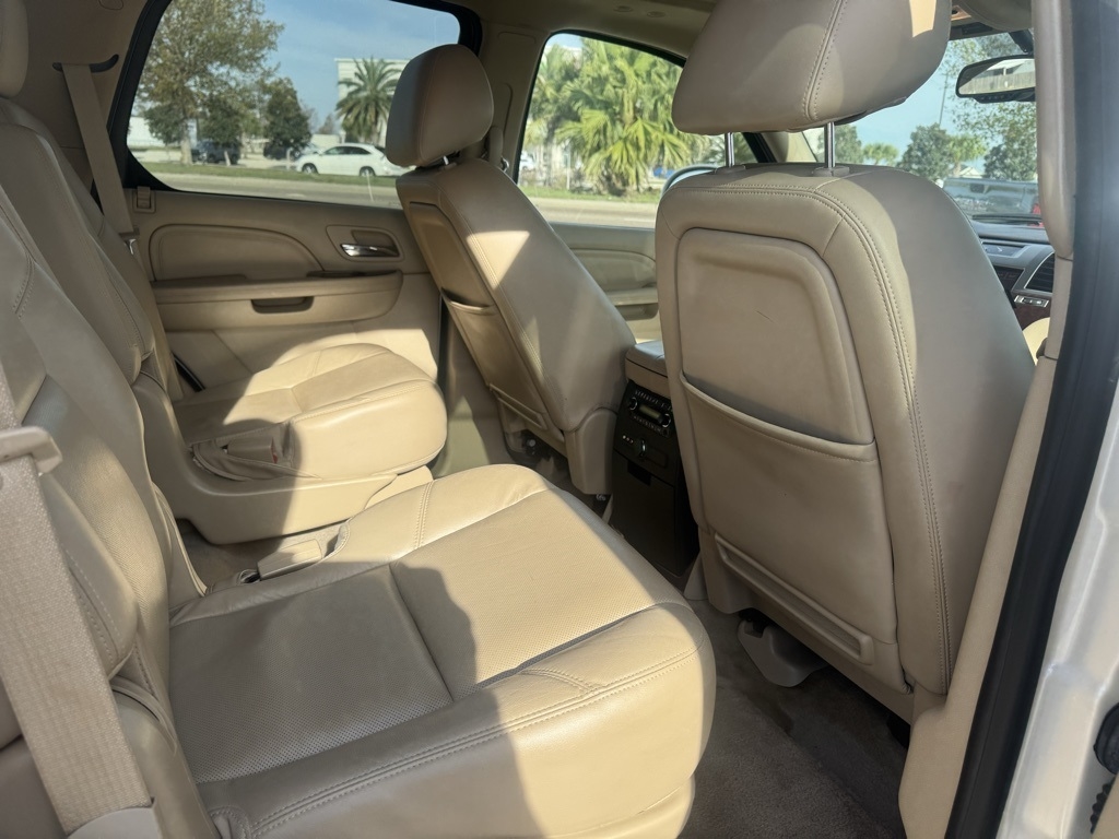 Cadillac Escalade 2WD Premium 2013