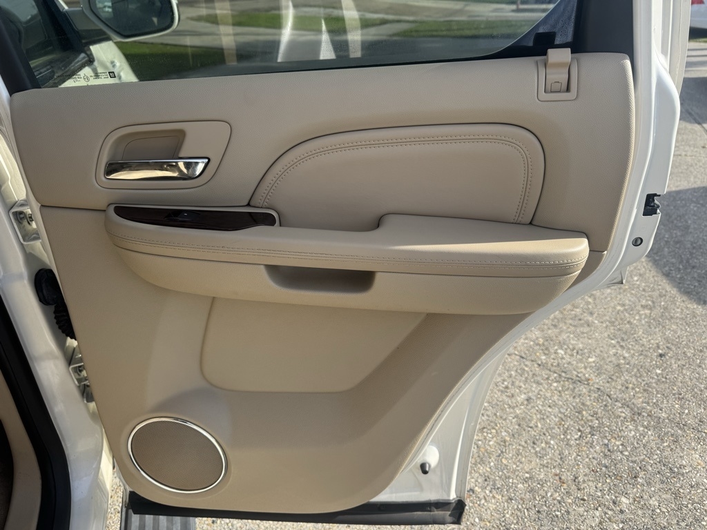 Cadillac Escalade 2WD Premium 2013