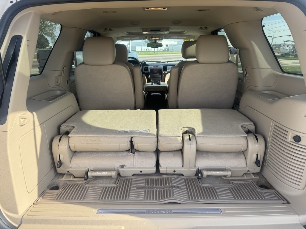 Cadillac Escalade 2WD Premium 2013