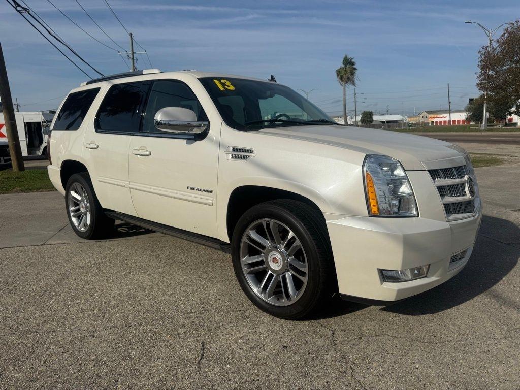 Cadillac Escalade 2WD Premium 2013