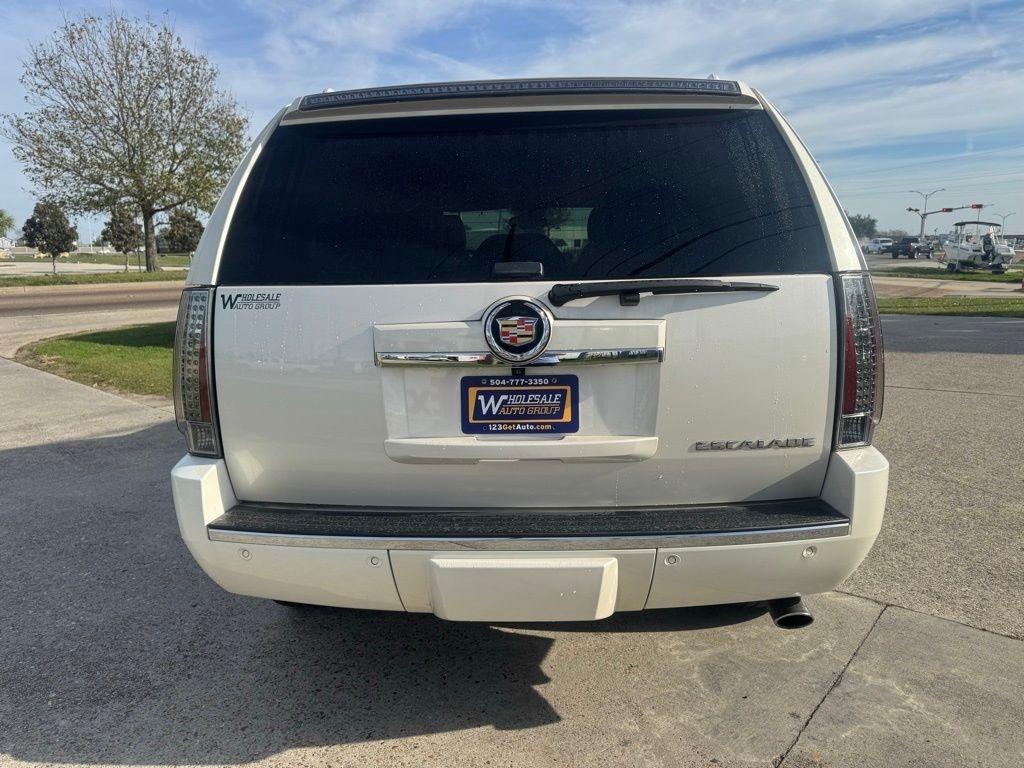 Cadillac Escalade 2WD Premium 2013