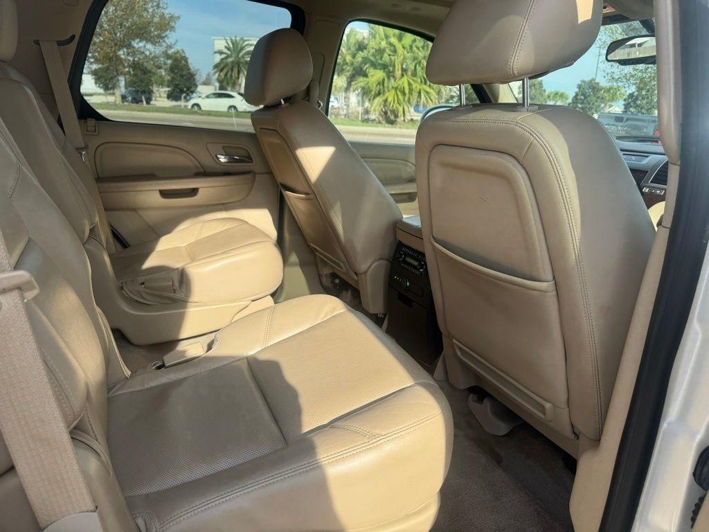 Cadillac Escalade 2WD Premium 2013