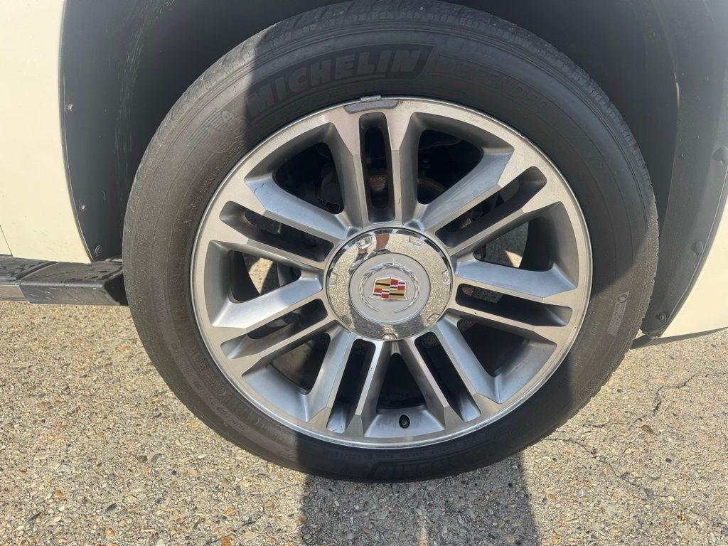 Cadillac Escalade 2WD Premium 2013