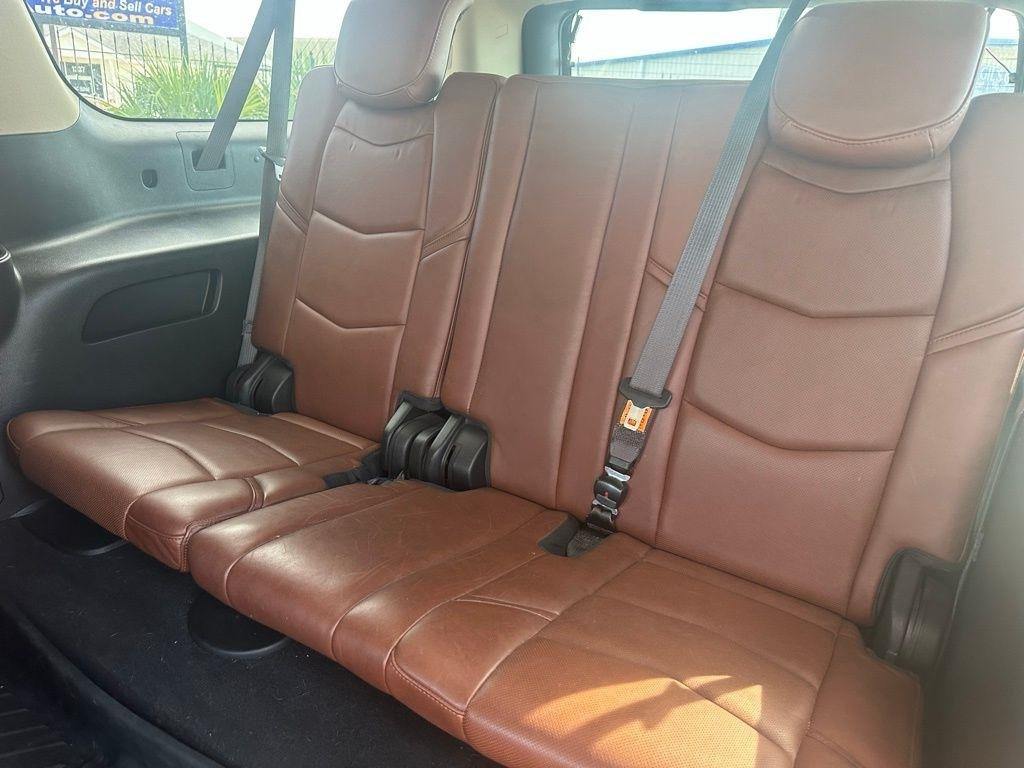 Cadillac Escalade ESV 2WD Luxury 2019