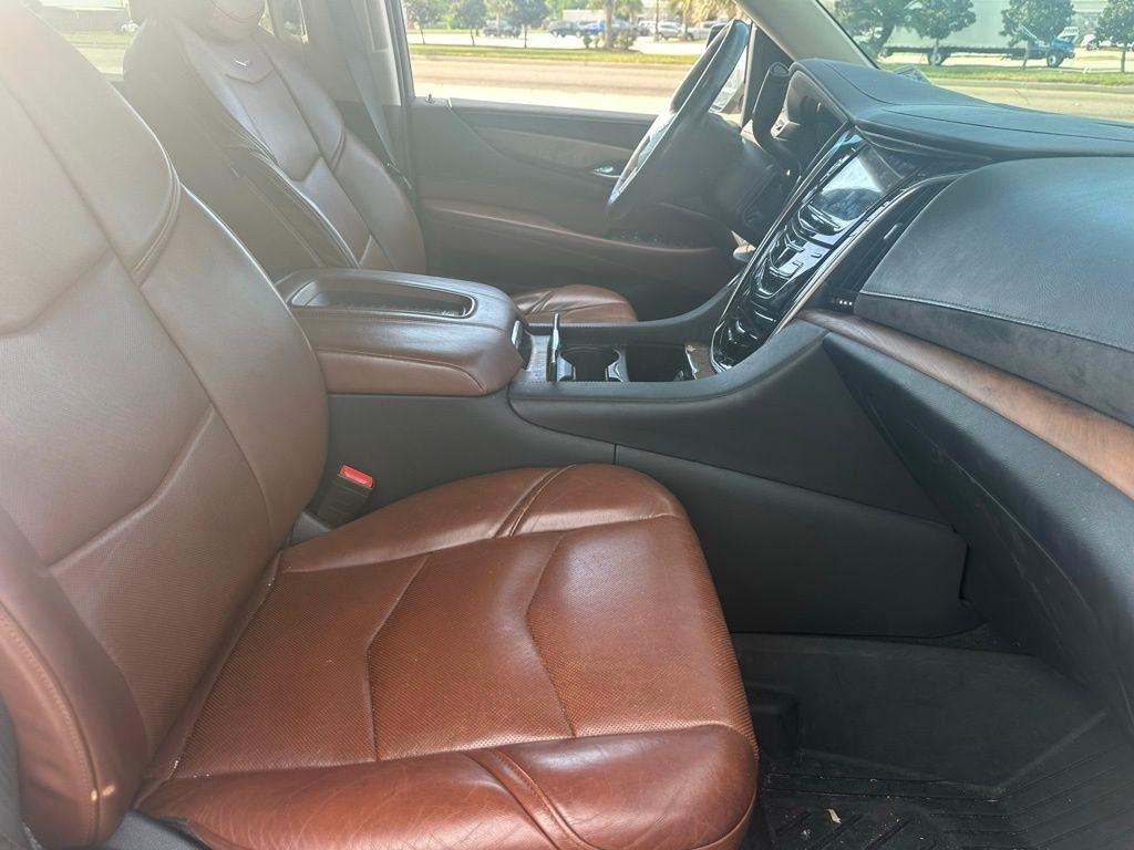 Cadillac Escalade ESV 2WD Luxury 2019