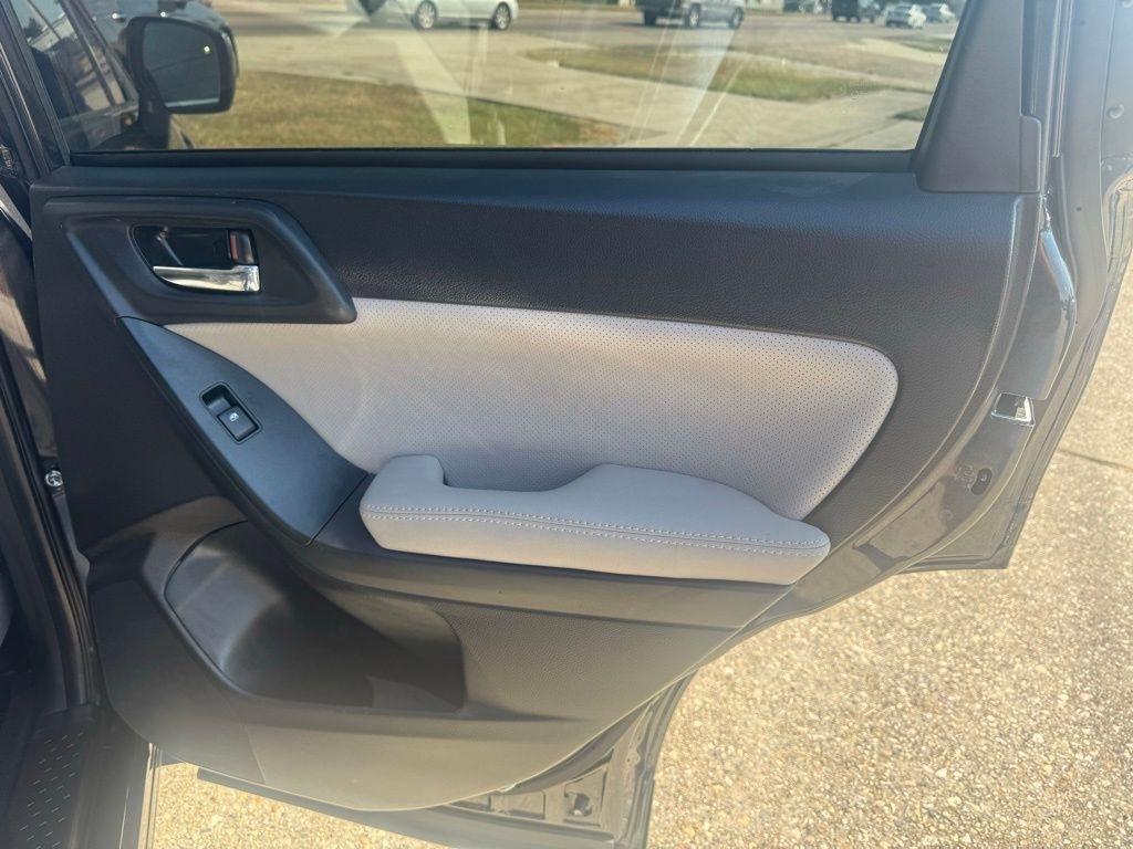 Subaru Forester 2.5i Limited 2016