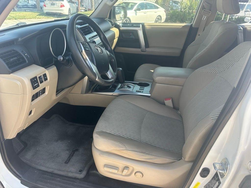 Toyota 4Runner SR5 2WD 2012