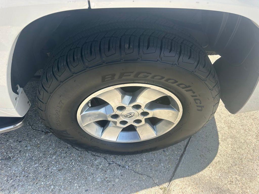 Toyota 4Runner SR5 2WD 2012