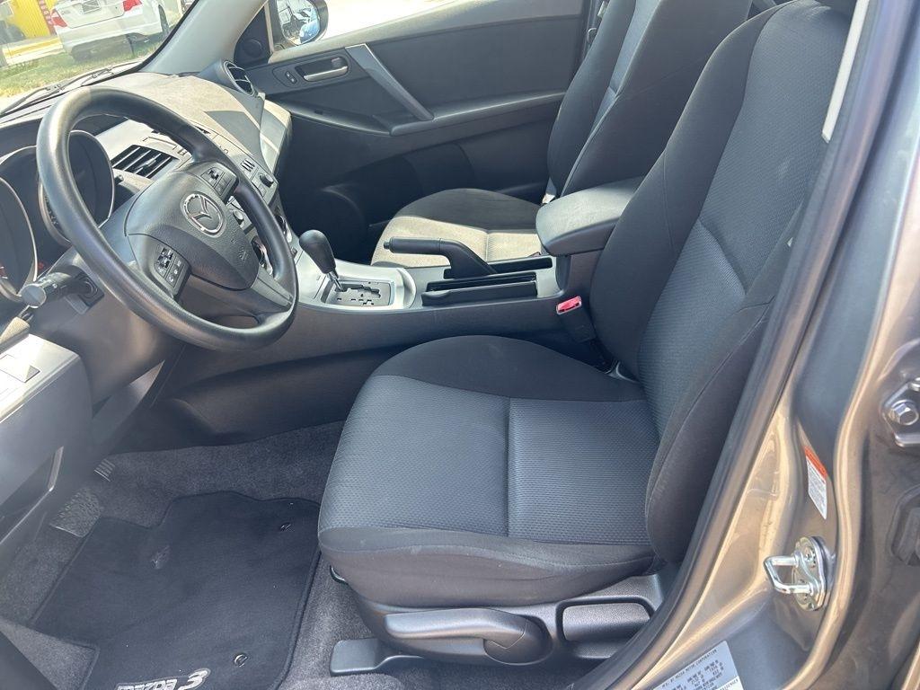 Mazda MAZDA3 i Touring 4-door 2010